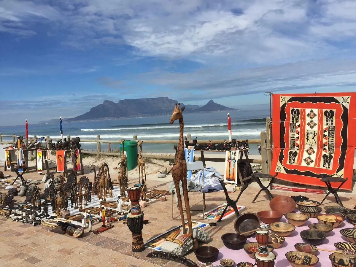 Guest house Bentley'S Guesthouse Bloubergstrand