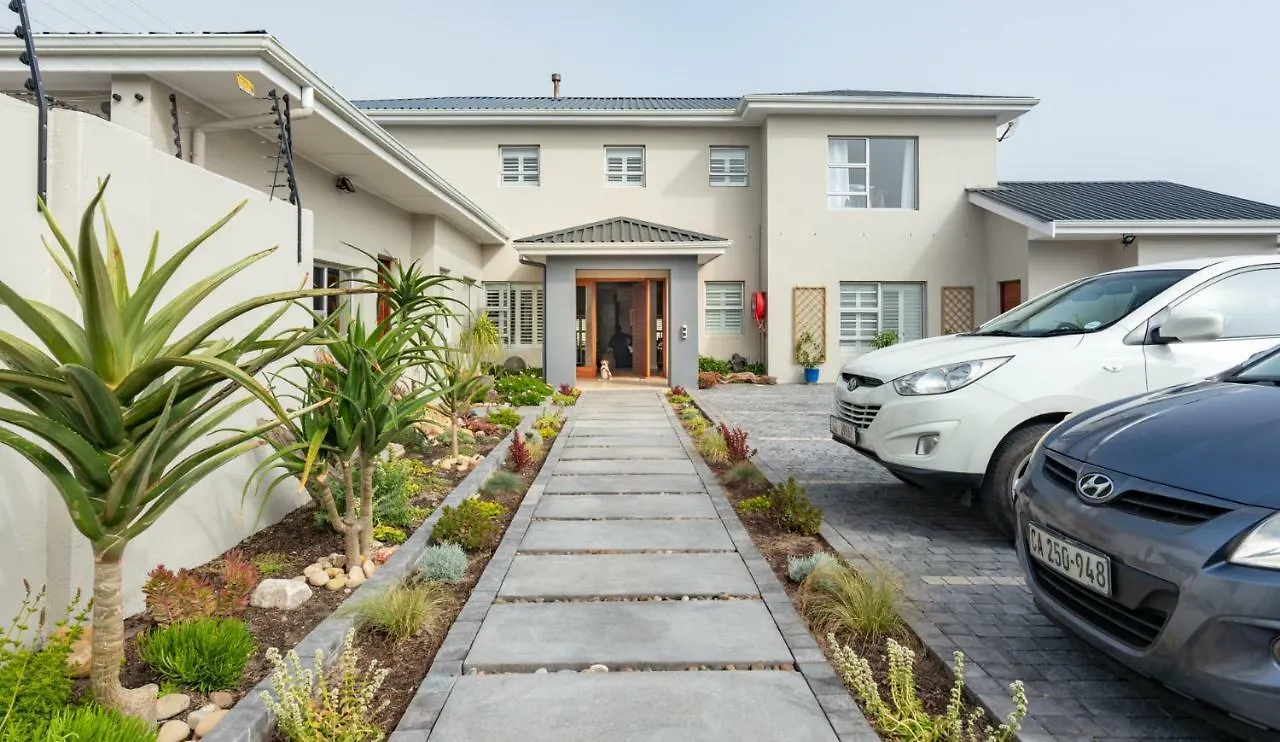 Bentley'S Guesthouse Bloubergstrand Guest house