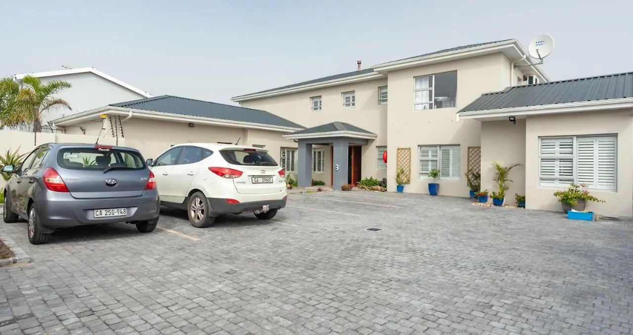 Bentley'S Guesthouse Bloubergstrand
